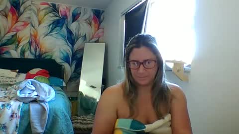 Snapshot of bendybecky69 chatting on 03-03-25, 03:53 Becky online show from 03-03-25, 03:53