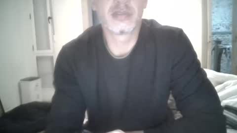 Snapshot of benedett22 chatting on 12-08-24, 08:25 benedett22 online show from 12-08-24, 08:25