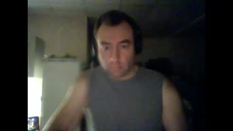 Snapshot of bengi1984 chatting on 12-30-24, 02:20 Robert 1984 online show from 12-30-24, 02:20