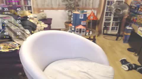 benijamin online show from 10-23-25, 08:57