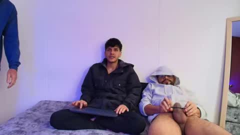 benjamin online show from 12-16-25, 02:22