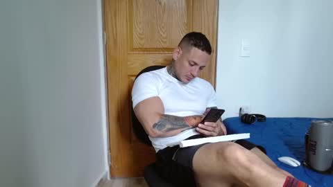 Snapshot of benjamin_isaac chatting on 02-24-25, 03:42 benjamin_isaac online show from 02-24-25, 03:42