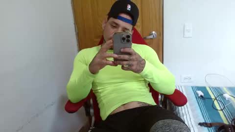 Snapshot of benjamin_isaac chatting on 09-27-25, 12:54 benjamin_isaac online show from 09-27-25, 12:54