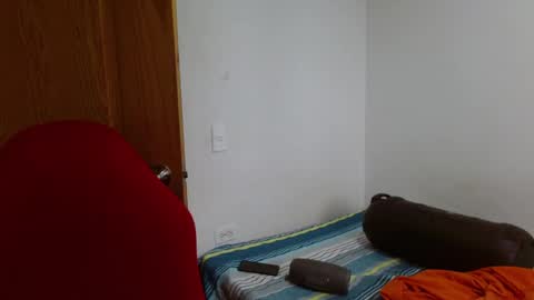 Snapshot of benjamin_isaac chatting on 10-31-25, 12:06 benjamin_isaac online show from 10-31-25, 12:06