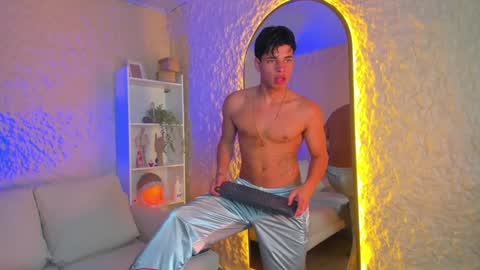 BENJAMIN online show from 01-29-25, 07:36