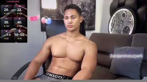 benjamincooperk online show from 10-24-25, 02:02