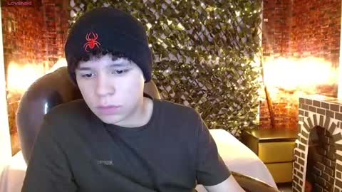 BENJAMIN online show from 12-23-24, 07:41