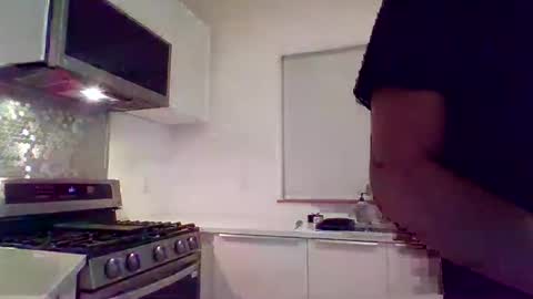 Snapshot of benking88 chatting on 11-17-25, 01:44 benking88 online show from 11-17-25, 01:44