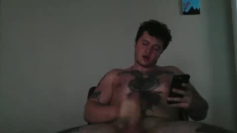 Snapshot of bennymaple chatting on 10-28-25, 09:28 bennymaple online show from 10-28-25, 09:28