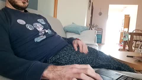 Snapshot of benoitgmx12 chatting on 01-05-25, 02:19 benoitgmx12 online show from 01-05-25, 02:19