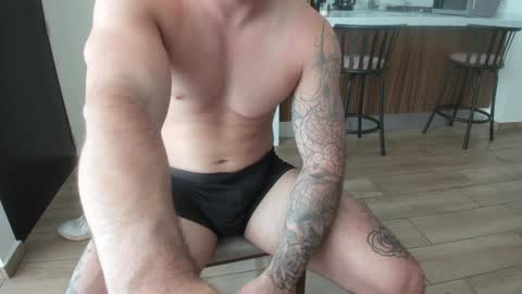 Snapshot of benthebodybuilder chatting on 12-20-24, 09:50 Ben Braxton online show from 12-20-24, 09:50