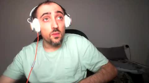 bentish online show from 12-08-24, 02:41