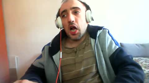 bentish online show from 12-23-24, 09:16