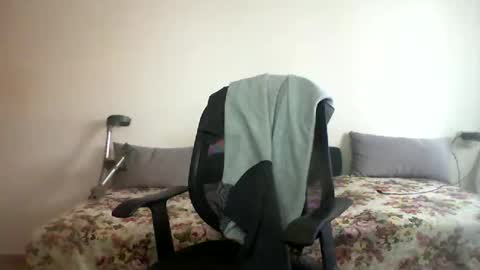 bentish online show from 12-31-24, 01:41