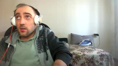 bentish online show from 01-01-25, 10:00