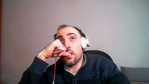 bentish online show from 01-06-25, 03:51