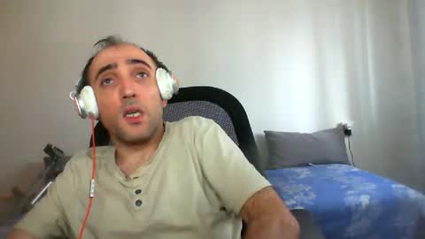 bentish online show from 10-19-25, 06:36