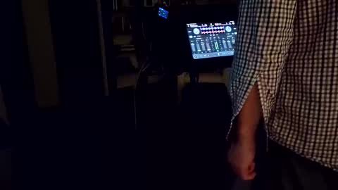 Snapshot of bentpilot chatting on 11-13-25, 10:03 bentpilot online show from 11-13-25, 10:03