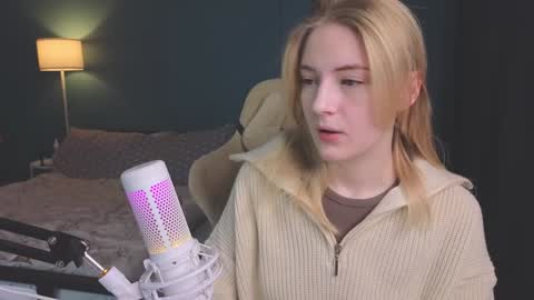 Alice online show from 12-28-24, 07:33