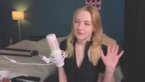 Alice online show from 02-19-25, 11:28