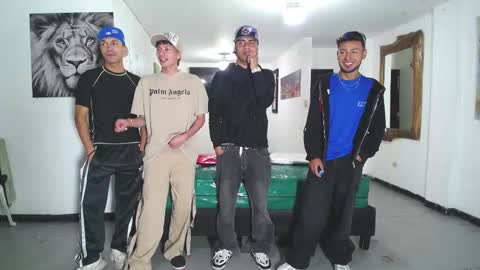 benz boys online show from 11-04-25, 11:42