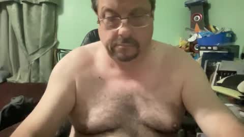 Snapshot of bepino7272 chatting on 10-28-25, 03:21 bepino7272 online show from 10-28-25, 03:21