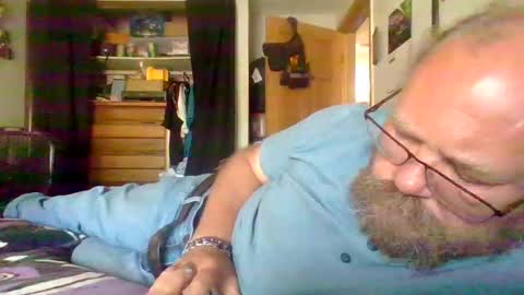 bergeeric1970 online show from 10-02-25, 06:59