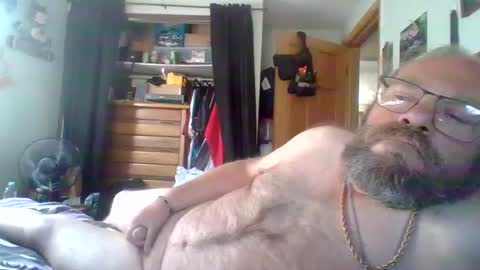 Snapshot of bergeeric1970 chatting on 10-08-25, 07:00 bergeeric1970 online show from 10-08-25, 07:00