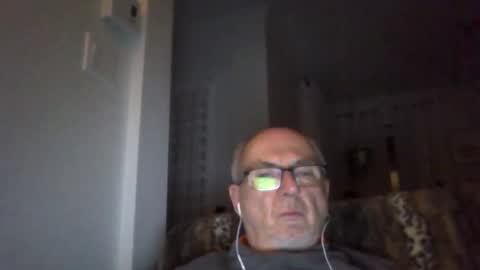 bernard1102 online show from 02-03-25, 02:14