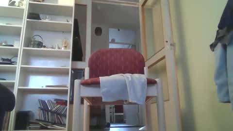 Snapshot of berra3232 chatting on 10-22-25, 11:32 berra online show from 10-22-25, 11:32