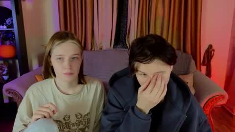 Snapshot of berry_assortment chatting on 11-27-25, 11:23 Your sweet Tara and Eva online show from 11-27-25, 11:23