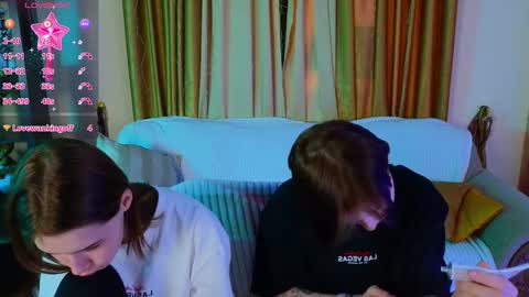 Snapshot of berry_assortment chatting on 12-20-25, 11:17 Your sweet Tara and Eva online show from 12-20-25, 11:17