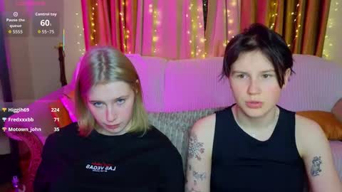 Snapshot of berry_assortment chatting on 01-05-26, 05:27 Your sweet Tara and Eva online show from 01-05-26, 05:27