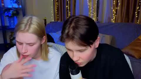 Snapshot of berry_assortment chatting on 01-11-26, 11:15 Your sweet Tara and Eva online show from 01-11-26, 11:15