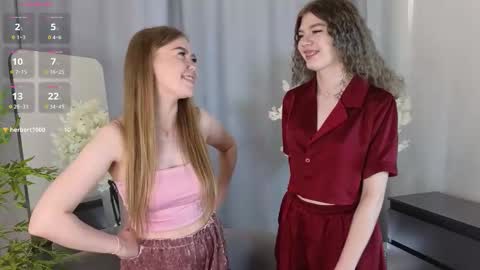 Aurora online show from 10-09-25, 04:21