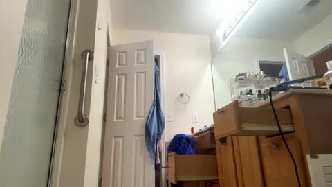 berty6917 online show from 11-22-25, 01:04