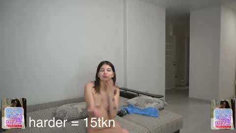 Snapshot of best_fucks chatting on 01-06-26, 08:34 AndrewEva online show from 01-06-26, 08:34