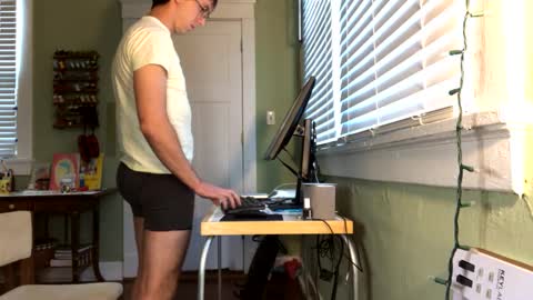Snapshot of best_triam chatting on 10-08-25, 10:18 best_triam online show from 10-08-25, 10:18