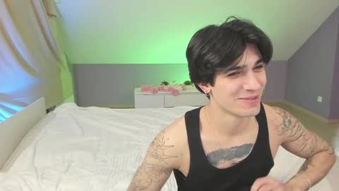 Danny and Kira online show from 02-28-25, 09:15