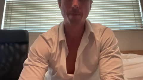 Bestcoast3579 online show from 12-16-25, 06:13