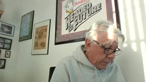 bestshot1951 online show from 12-31-24, 12:57