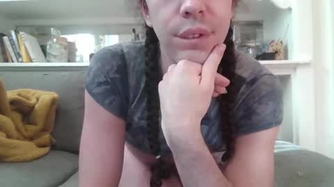 Snapshot of besweetome chatting on 11-04-25, 05:23 GG online show from 11-04-25, 05:23