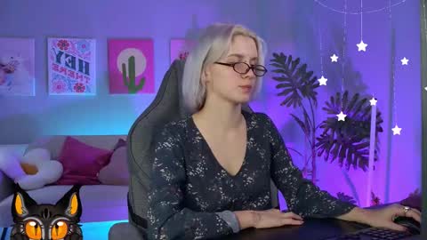 Snapshot of bethanycloud chatting on 12-01-25, 05:56 Bethany online show from 12-01-25, 05:56