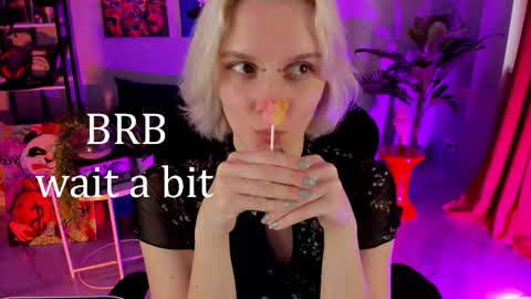 Snapshot of bethanycloud chatting on 12-17-25, 02:17 Bethany online show from 12-17-25, 02:17