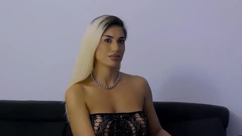 bethierusse online show from 10-13-25, 04:34