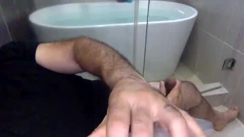 Snapshot of betoooox chatting on 10-13-25, 06:41 Virtual Gentleman online show from 10-13-25, 06:41