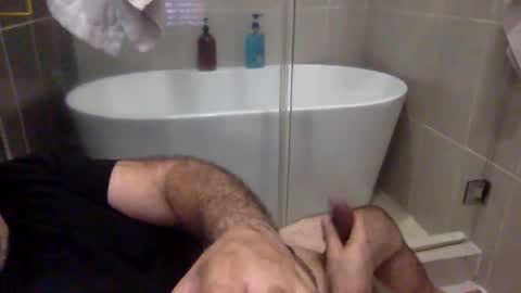 Snapshot of betoooox chatting on 10-18-25, 12:35 Virtual Gentleman online show from 10-18-25, 12:35