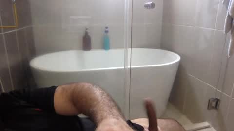 Snapshot of betoooox chatting on 10-27-25, 04:33 Virtual Gentleman online show from 10-27-25, 04:33