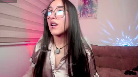 Snapshot of betsabe_butlers_ chatting on 09-28-25, 11:10 Automatic Espresso Coffee Maker50000tkns left online show from 09-28-25, 11:10