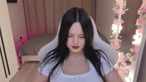 Betty online show from 11-21-25, 02:05